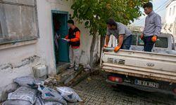 Güzelbahçe Belediyesi’nden ihtiyaç sahibi ailelere kış desteği başladı