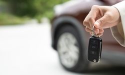 Otoparkta anahtar karmaşası: Peugeot sürücüsü yanlış anahtarla uzaklaştı