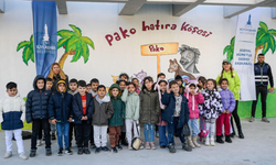 İzmir Büyükşehir Belediyesi, çocuklara hayvan sevgisi kazandırıyor