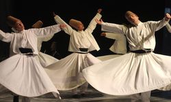 Semazen kıyafetinin uygunsuz dikildiğini görünce terzilik eğitimi aldı