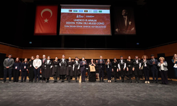 15 Aralık Dünya Türk Dili Ailesi Günü, İzmir Büyükşehir Belediyesi ev sahipliğinde kutlandı