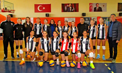 Genç sporculardan muhteşem zafer: Çeşme Belediyespor şampiyon oldu