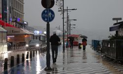 İzmir’de sağanak ve fırtınaya karşı topyekûn mücadele