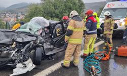 Uzundere Çevre yolunda zincirleme kaza: Çin uyruklu yaralı 5 dakikada kurtarıldı