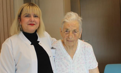 Akut inme tedavisi 93 yaşındaki hastayı hayata döndürdü