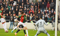 Karşıyaka, Kütahyaspor’a uzatmada yenilerek şampiyonluk yarışında darbe aldı