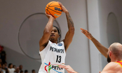 Aliağa Petkimspor, Dinamo Sassari’yi 82-70 yenerek 4’te 4 yaptı