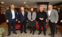 Karşıyaka’da sürpriz zirve: Ünsal, eski başkanlarla bir araya geldi