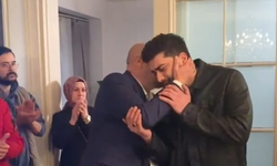 Kızılcık Şerbeti ekibinden Doğukan Güngör’e alkışlarla veda