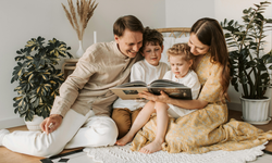 Bilimsel araştırma ortaya koydu: Aşırı ebeveyn müdahalesi gençlerin kariyerini yavaşlatıyor