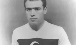 Türk futbolu yasta: Eski milli futbolcu Ayfer Elmastaşoğlu hayatını kaybetti