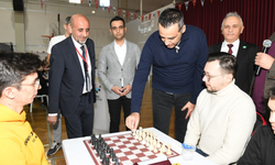Çiğli Belediyesi 2'nci İsmail Hakkı Tonguç Satranç Turnuvası rekor katılımla gerçekleşti