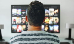 Peş peşe dizi izlemek yalnızlığı tetikliyor mu?