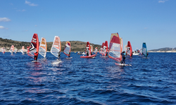 Foça’da Techno 293 Türkiye Şampiyonası başladı: 96 sporcu Milli Takım için yarışıyor