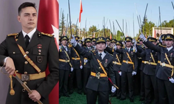 Kılıçlı yemin soruşturmasında kritik gelişme: İhraç edilen teğmenlerden birinin kararı iptal edildi