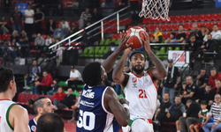 Karşıyaka, lider Fenerbahçe'yi ağırlıyor