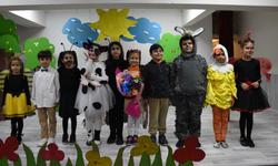 İzmir’de öğrenciler tiyatro oyunuyla sorumluluk bilinci kazandı