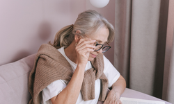 Erken yaşta saç beyazlamasına dikkat: Nedenleri sandığınızdan farklı olabilir