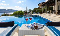 Maliye Bakanlığı sosyal medyada aşırı lüks harcamaları takibe aldı