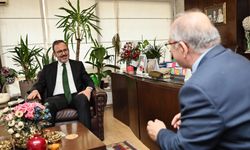 Kasapoğlu’ndan yerel basına anlamlı ziyaret: Gazeteciler toplumun hafızasıdır