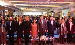 AK Parti İl Kadın Kolları Danışma Meclisi İzmir’de toplandı: Hak ve özgürlüklerin altın çağını yaşattık