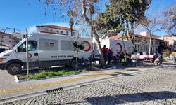Foça’da Kızılay’a yarım günde 44 ünite kan bağışı