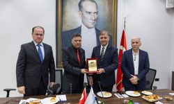 Başkan Tugay MTK ziyaretinde net mesaj verdi: İzmir kalkınmadan hiçbir çalışmanın anlamı yok