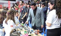 İzmir Bayraklı’da teknoloji fırtınası! 438 takım yarıştı, o detay ilçeye gurur yaşattı