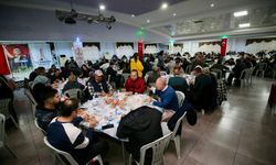 Karşıyaka Belediyesi Ramazan’ın ilk gününde vatandaşları aynı sofrada buluşturdu