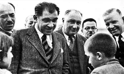 Köy Enstitülerinin mimarı unutulmadı: Konak’ta Hasan Âli Yücel anma gecesi