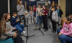 İzmir Çocuk Meclisi üyeleri Stüdyo Kültürpark’ta kayıt yaptı