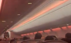 SunExpress Frankfurt-İzmir uçuşunda kar mağduriyeti: Yolcular 3 saattir uçakta bekletiliyor