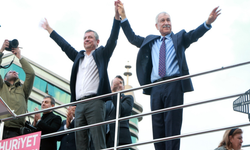 Özgür Özel ve Zeydan Karalar Adana’da buluştu: Sandık istiyoruz