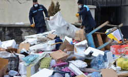 Bodrum kattaki evden 25 ton çöp çıkarıldı