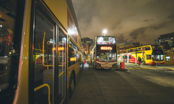 İzmir ön planda: Kadınlara gece saatlerinde durak harici iniş hakkı uygulaması yayılıyor
