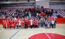 Bayraklı’da yarıyıl tatili şenliğe dönüştü: Çocuklar etkinliklerle dolu dolu eğlendi