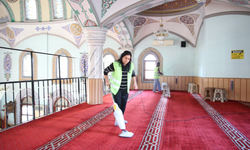 Çiğli’de ibadethaneler Ramazan boyunca temizleniyor