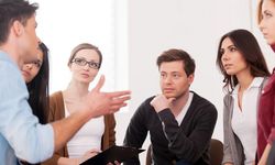 Genç İzmir’den İngilizce hamlesi: Konuşma kulüpleri Şubat’ta 6 noktada başlıyor