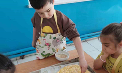 Bayındır’da minik eller Ramazan Pidesi yapımını öğrendi