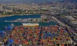İzmir Alsancak Limanı’nın işletmesi Albayrak Grubu’na devredildi