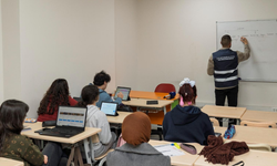 İzmir Büyükşehir’den öğrencilere yapay zeka destekli matematik eğitimi