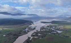 İzmir’de sağanak yağış barajları doldurdu: Tahtalı ve diğer barajlar dolulukta geçen yılı geçti