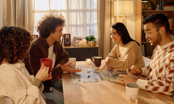 Araştırma ortaya koydu: Mutlu yaşamın anahtarı ‘oyun oynamaya’ devam etmek