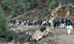 İzmir Büyükşehir Belediyesi’nden gençlere doğa yürüyüşü etkinliği