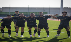 Aliağa Futbol Kulübü zirve maçında gövde gösterisi yaptı: 4-0