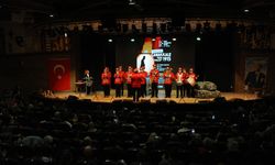 Çanakkale ruhu Karşıyaka’da sahneye taşındı: 110 dansçıyla eşsiz gösteri