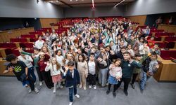 İzmir’de sosyal güven ağı: Kadınlar güçleniyor, çocuklar güvenle büyüyor!