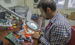 İzmir’den tarihi istihdam Türkiye’nin ilk aspergerli mühendisi işe başladı