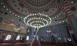 İzmir’de bayram öncesi ibadethaneler pırıl pırıl