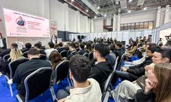 Görme sağlığının geleceği Optic World İzmir'de konuşuldu